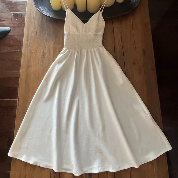 Zara Linen Dress - Picture 3 of 12